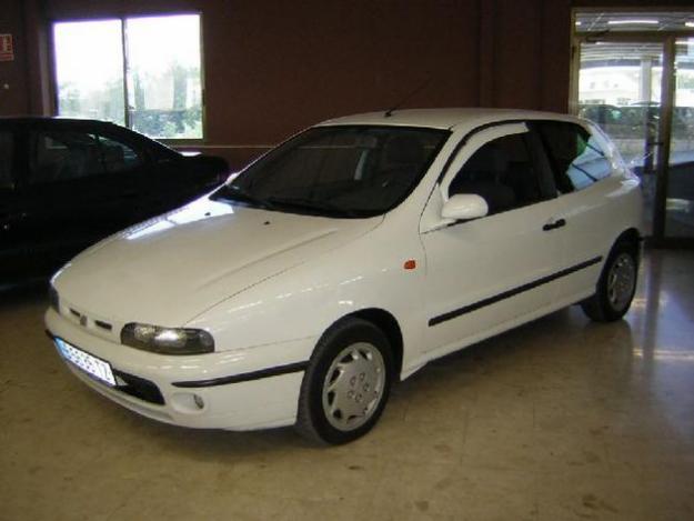 Comprar coche Fiat BRAVO 1.9 TD '98 en Lleida