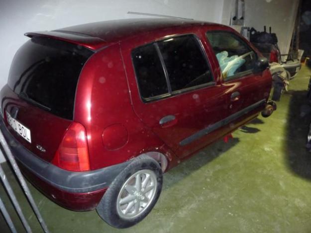 DESPIECE RENAULT CLIO 1.2 CON 87000KM año 99'