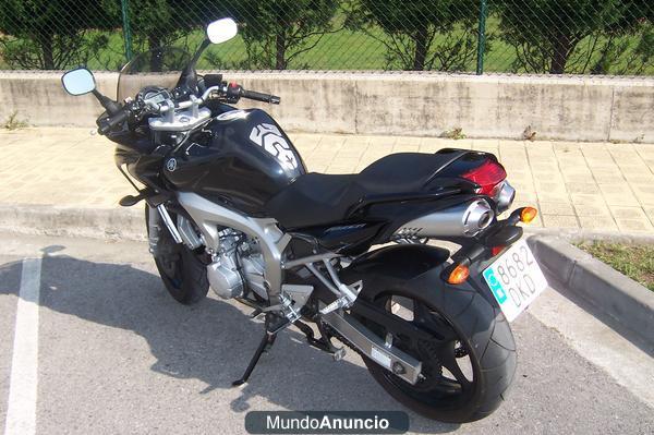 VENDO MOTO CARRETERA FAZER 600CC IMPECABLE