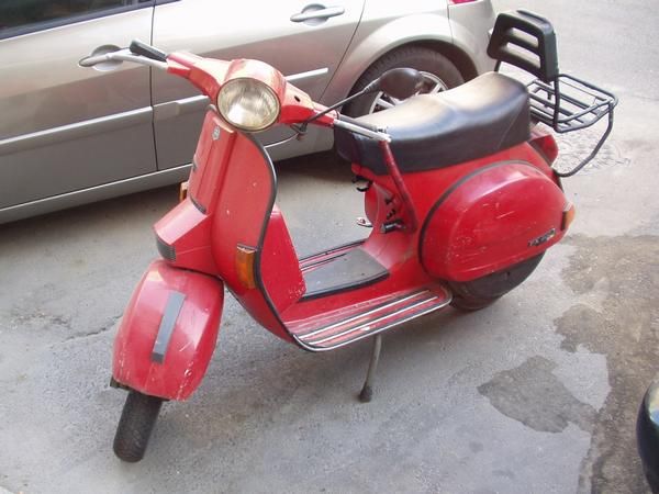 Vendo Vespa Roja PX 200 E iris