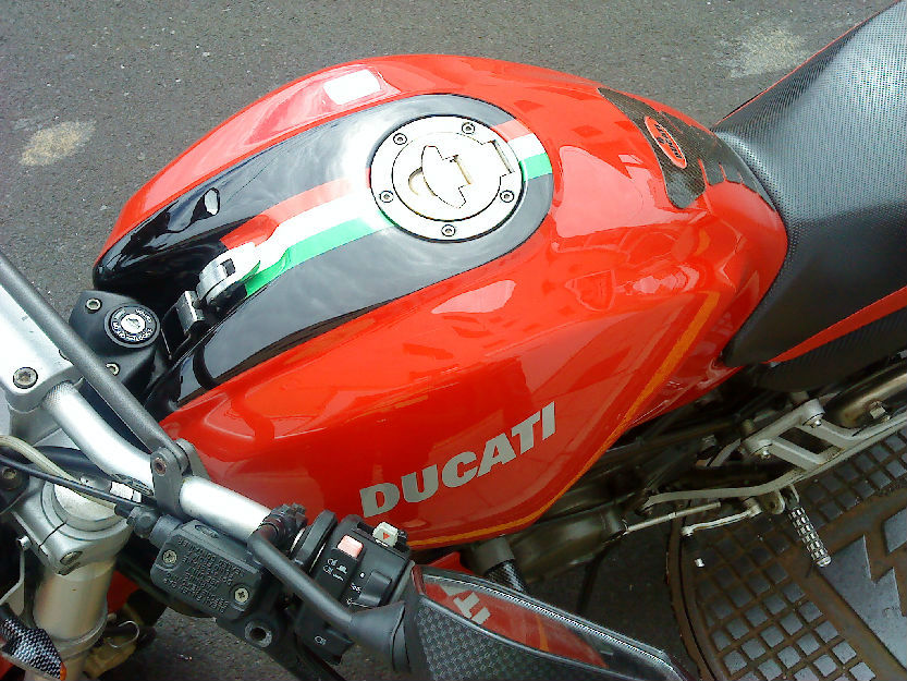 Moto ducati monster