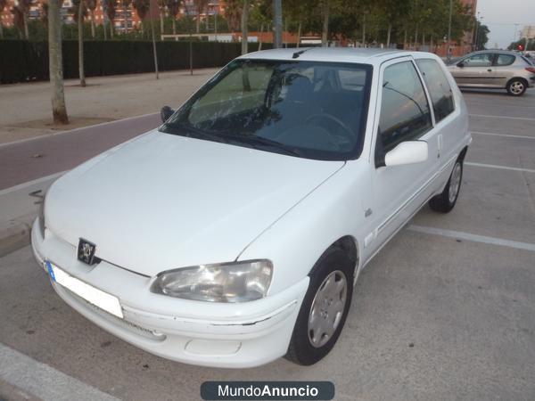 VENDO COCHE POCO CONSUMO Y ESPACIOSO PEUGEOT 106