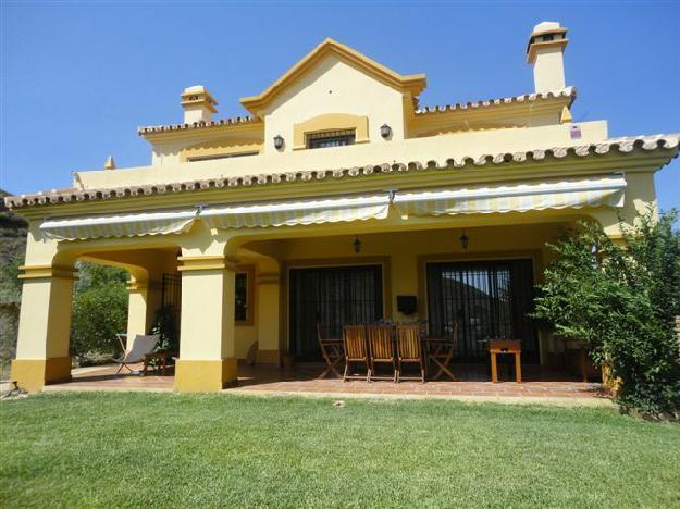 Villa en Ojén