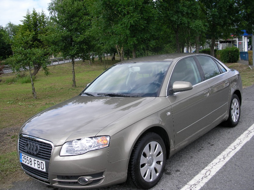 Audi A4 2.0 5V (tipo 8E) 2006 - Gasolina