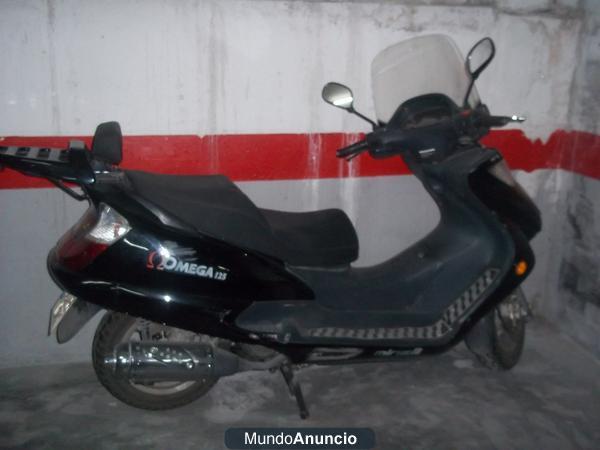 se vende moto de 125