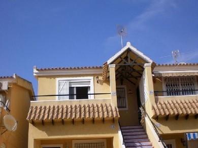 Apartamento con 2 dormitorios se vende en Villamartin, Costa Blanca