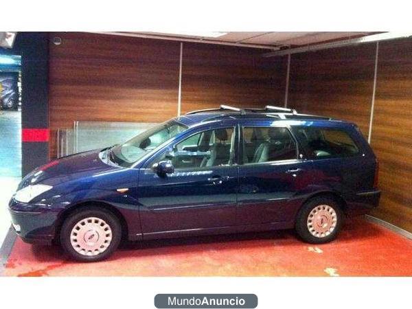 Ford Focus 1.6 Ghia Familiar