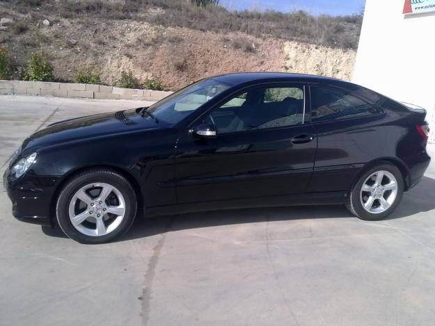 MERCEDES C200 SPORTCOUPE / COCHE DIESEL-BARATO-MUY POCOS KM EM MURCIA