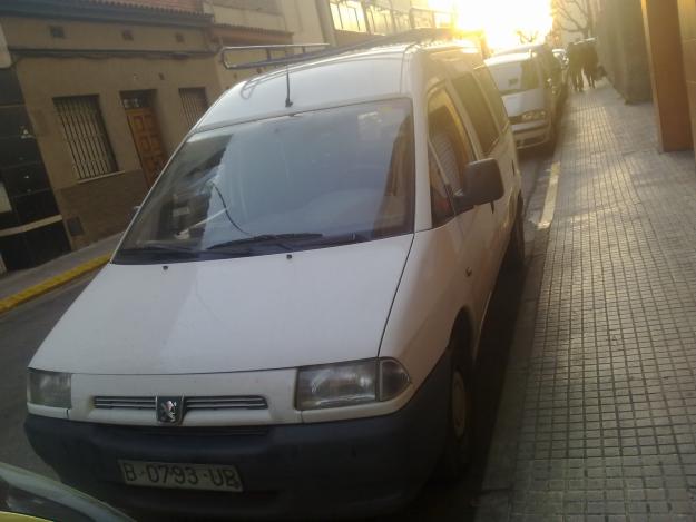 se vende peugot expert combi 1.9