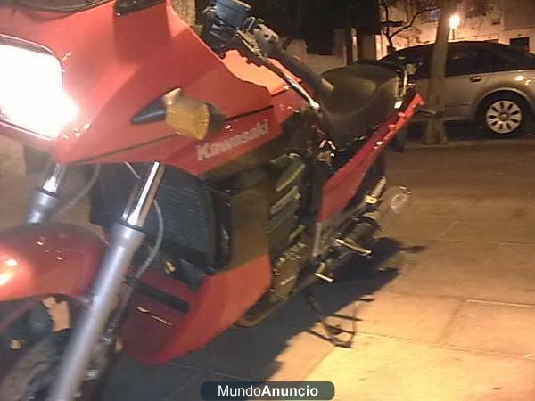 Vendo Kawasaki gpz 900 R