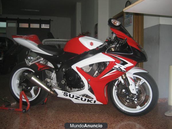 vendo suzuki gsxr 600 K7