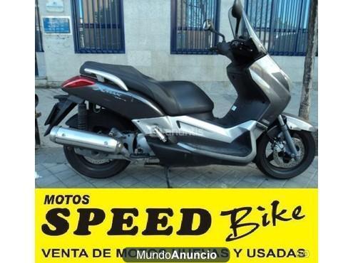 YAMAHA X MAX 125