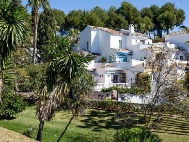 Adosado con 2 dormitorios se vende en Nerja, Costa del Sol, Axarquia