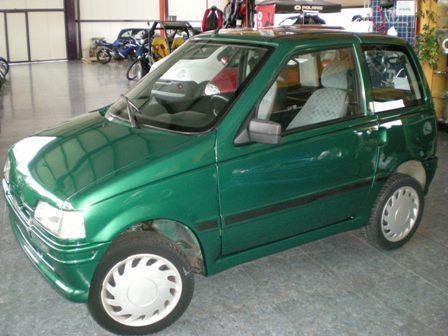 COCHE SIN CARNET MICROCAR LYRA SEGUNDA MANO IMPECABLE