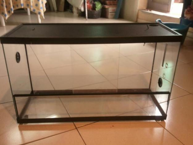 Terrario para reptiles 80x45x30 SemiNuevo