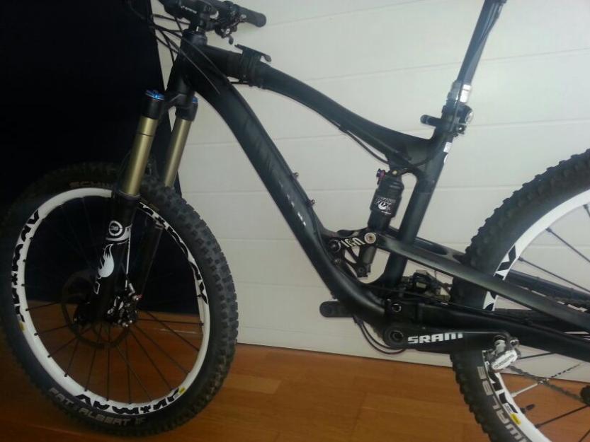 Bici de enduro canyon estrive esx 9. 0 sl