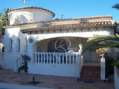 Chalet con 3 dormitorios se vende en Benissa