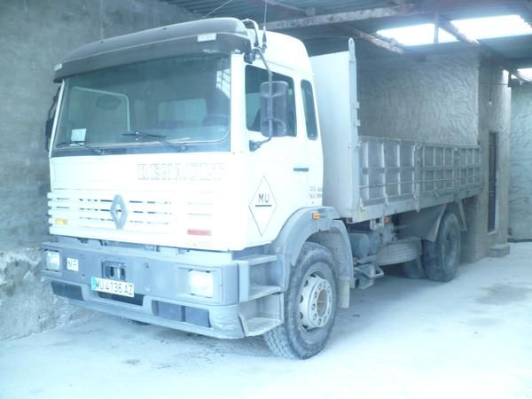 CAMION NORMAL RENAUL 330 BASCULANTE