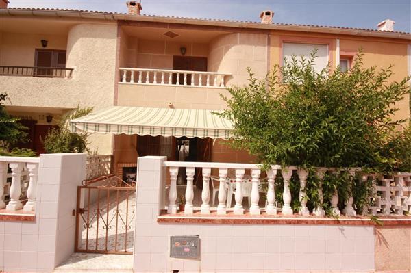 House for Sale in Torrevieja, Comunidad Valenciana, Ref# 3052146