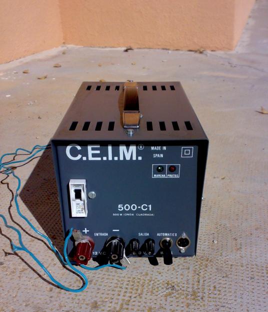 se vende convertidor de  luz profesional  12 v. a 220 v.