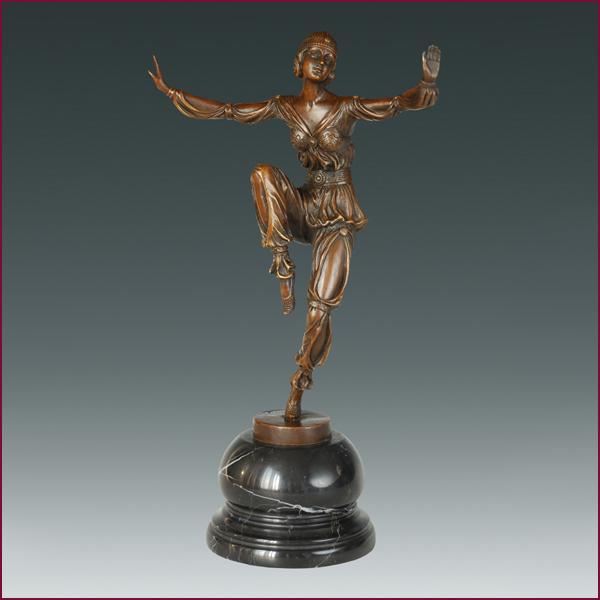 Escultura de bronce patinado 'Bailarina Arlequin', Tamaño: 39x23x12cm 4kg.