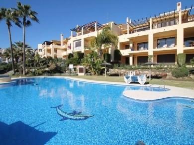 Apartamento con 3 dormitorios se vende en Marbella, Costa del Sol