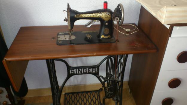 Vendo máquina de coser antigua