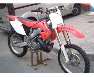 HONDA CR 250 R