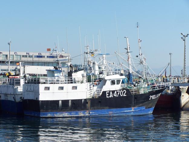 Se vende barco palangrero 