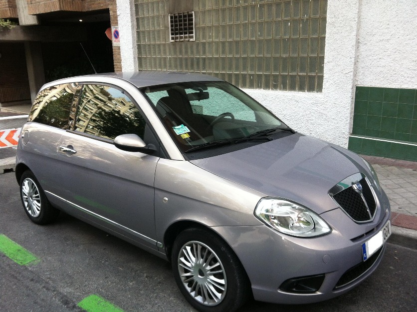 Se vende Lancia Ypsilon Oro 1.4 95cv