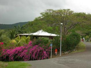 Apartamento en villa : 6/6 personas - piscina - vistas a mar - deshaies  basse terre  guadalupe