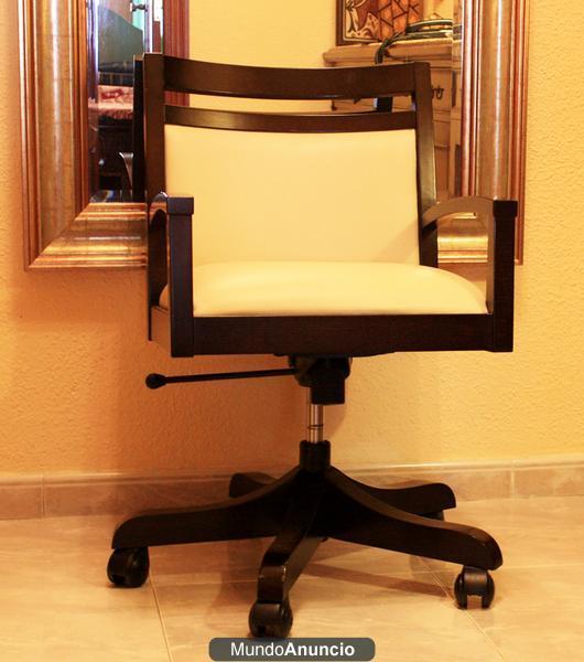 SILLON DE PIEL ITALIANA, RECLINABLE Y AUTOAJUSTABLE (ARRIBA Y ABAJO). EN PERFECTO ESTADO.