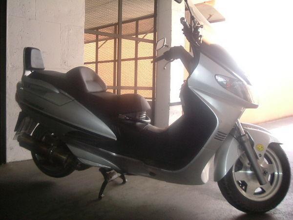 Vendo Suziki Burgman 400 - Valladolid