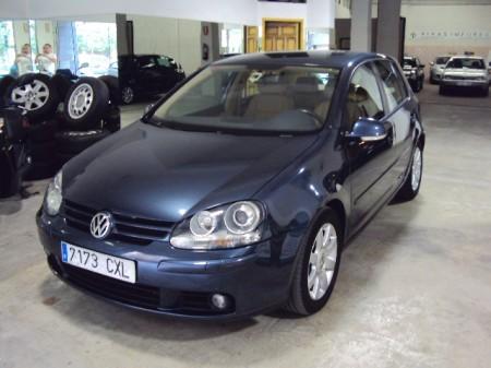 Volkswagen Golf 20 TDI Automatico 140CV en Castellon