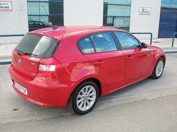 BMW 116i Rojo