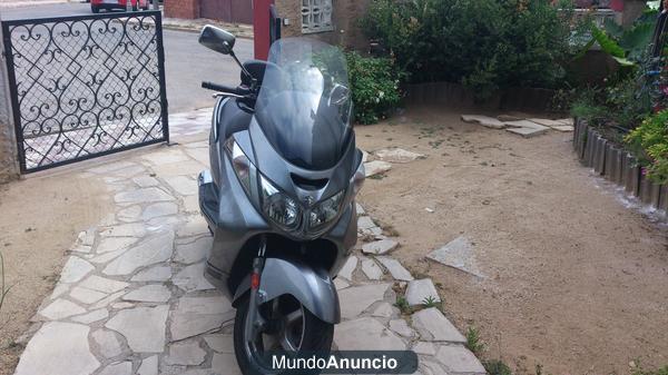 Vendo suzuki burgman 250