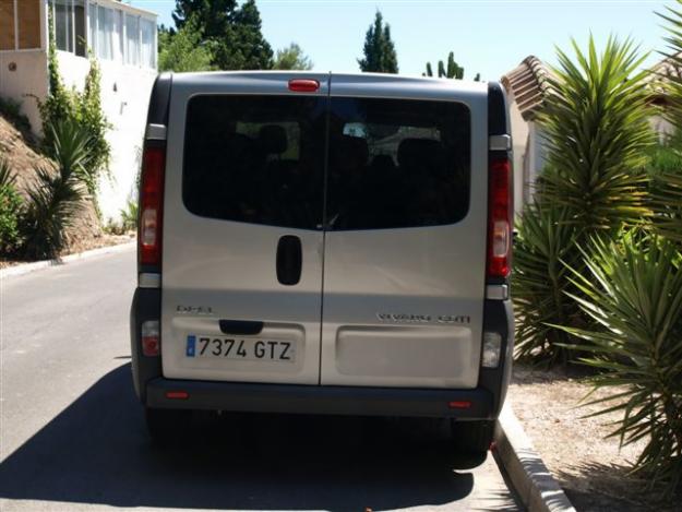 Opel vivaro 2.5 114cv 2010 9 plazas