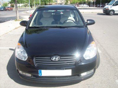 HYUNDAI ACCENT 1.5 VGT  4P GLS  FULL - MADRID