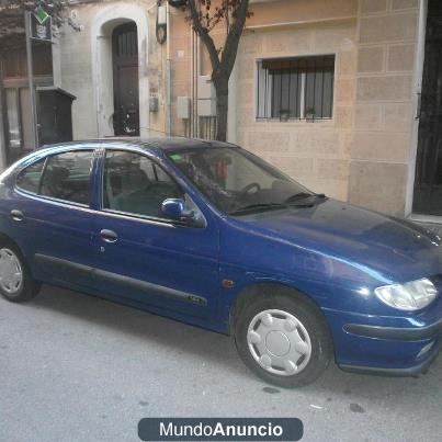 se vende renault megane classic, en  muy buen estado