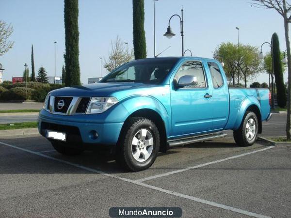 2005 Nissan Navara 4X4 King Cab SE Azul