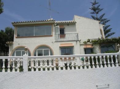 Chalet con 3 dormitorios se vende en Mijas Costa, Costa del Sol