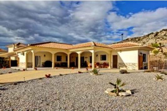 3 Dormitorio Chalet En Venta en Zurgena, Almería