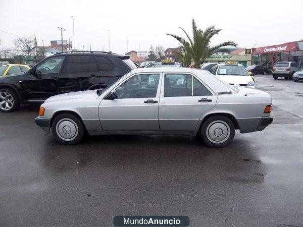 Mercedes-Benz 190 E 2.0