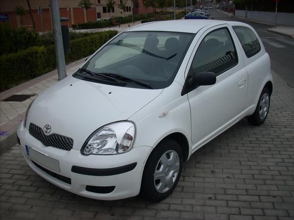 TOYOTA YARIS 1.0 VVTI