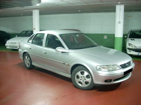 Vendo Opel vectra DTI edition 2000