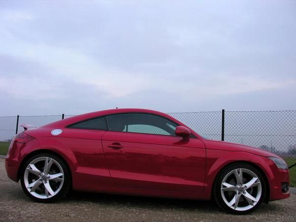 Audi  TT 2.0 TFSI