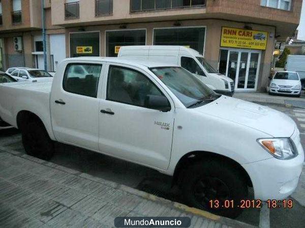 Toyota Hilux 2.5D-4D Cb.Doble GX