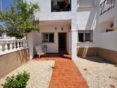 Apartamento con 2 dormitorios se vende en Punta Prima, Costa Blanca