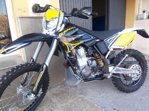 !!!Ocasión !!! Se vende o se cambia esta moto del diciembre del 2007