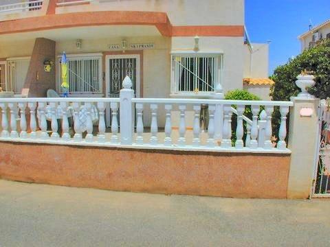 Casa adosada en Cabo Roig